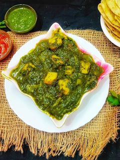 पंजाबी पालक पनीर (punjabi palak paneer recipe in Hindi) रेसिपी मुख्य फोटो