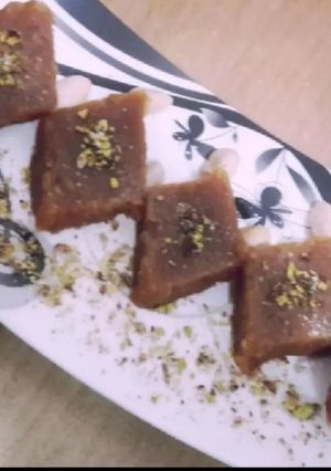 गुजराती मोहनथाल रेसिपी मुख्य फोटो