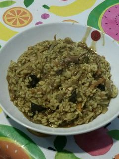 Una foto de Arroz blanco al ajo y perejil