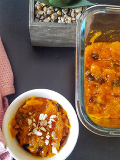 A picture of Gajar halwa/ Indian carrot pudding.