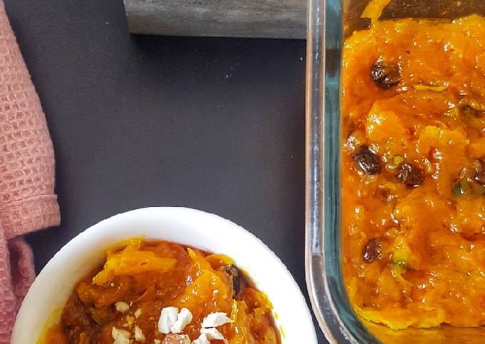 Gajar halwa/ Indian carrot pudding