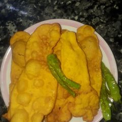 A picture of Fafda.