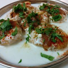A picture of Dahi vada.