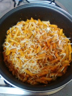 Una foto de Macarrones Boloñesa
