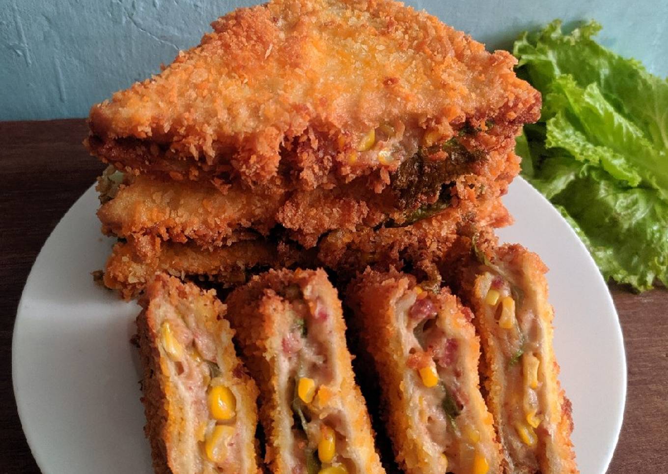 Sandwich Goreng isi Kornet (olahan Roti Tawar)