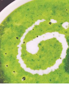 पालक सूप (palak soup recipe in marathi) रेसिपी चे मुख्य फोटो