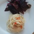 Spaghetti aglio olio bayam merah