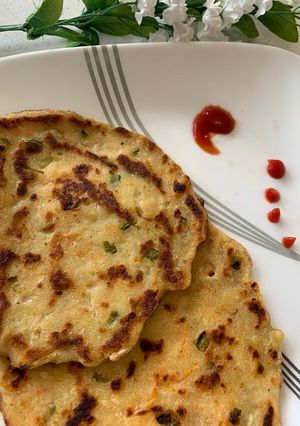 વેજીટેબલ ચીલા (Vegetable Chila Recipe In Gujarati) રેસીપી મુખ્ય ફોટો