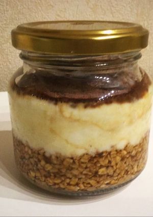 Una foto de Tiramisú de avena® saludable y light. Receta original de Geri