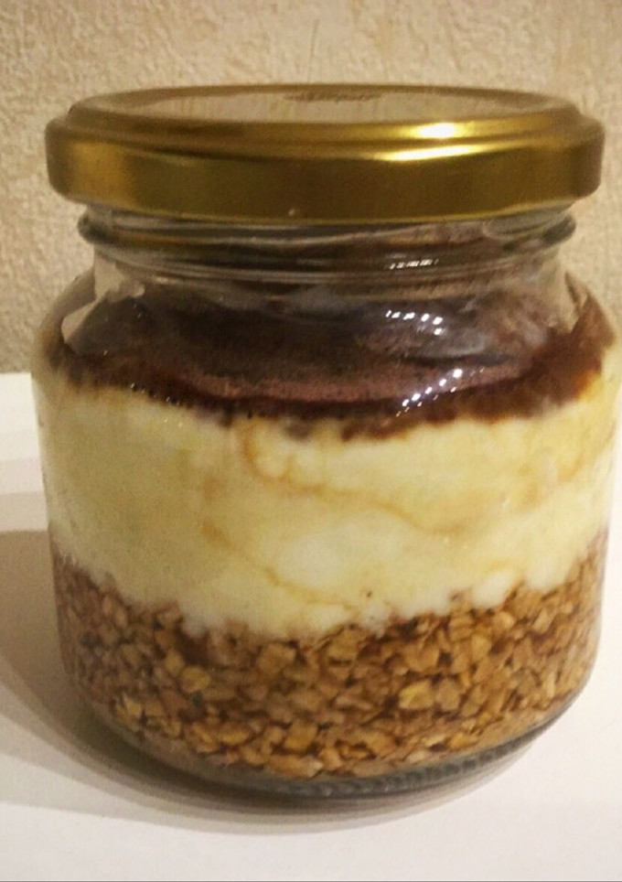 Una foto de Tiramisú de avena® saludable y light. Receta original de Geri
