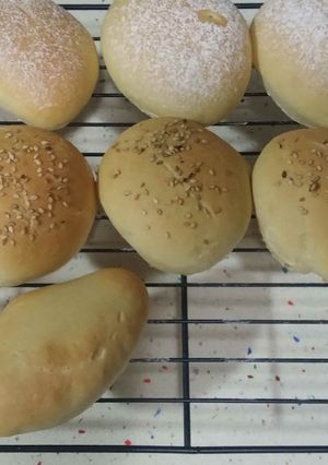 Foto principal de Bollos tiernos de leche, mantequilla y miel 