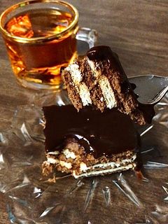 عکسی از دستور دسر پتی بور (کیک یخچالی)