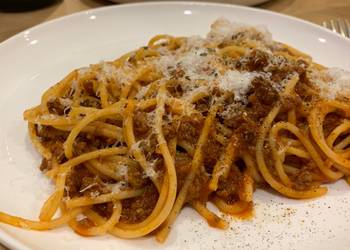 How to Make Yummy Shortcut Spaghetti Bolognese