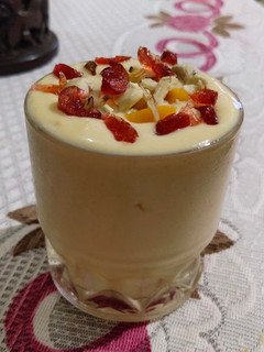 A picture of Mango shake.