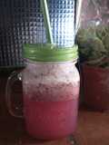 Limonada con arándanos saludable