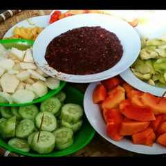 A picture of Rujak Buah bumbu kacang dan gula merah 😙😚.