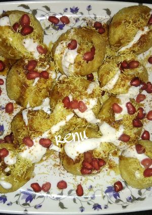 A picture of Tempting Sev Puri.