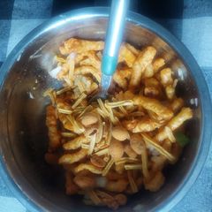 A picture of Kurkure chat.