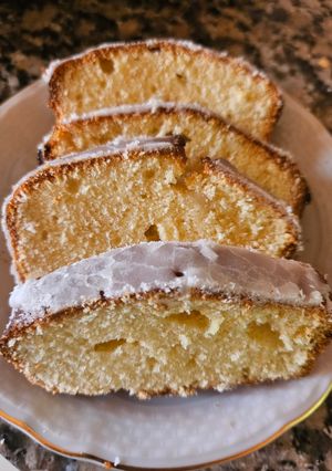 Una foto de Budín de limón glaseado Star B