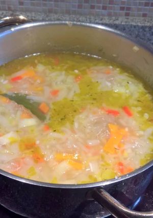 Foto principal de Caldo de verduras básico