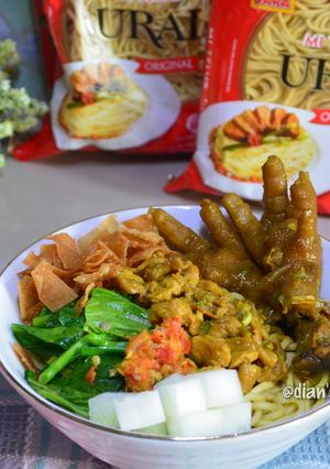 Foto resep Mie Ayam ala abang gerobak biru, rasanya malah lebih ENAK!