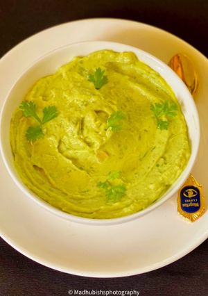 A picture of Avocado Hummus.