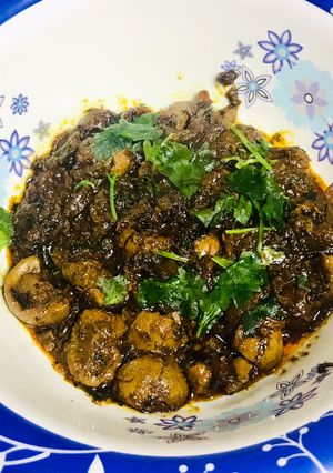 A picture of Stir fried Mutton kidneys.