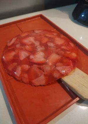 Una foto de Relleno para torta. Gelatina con frutilla, de agar agar