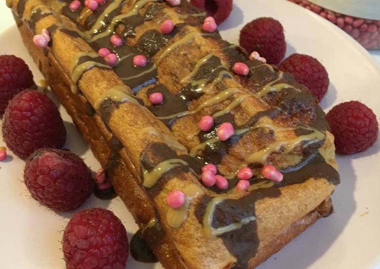 Bizcocho fit de plátano y naranja. Con chocolate y peanut butter