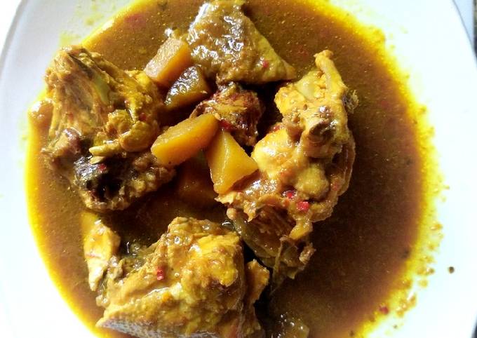 Resep Semur ayam kentang Anti Gagal