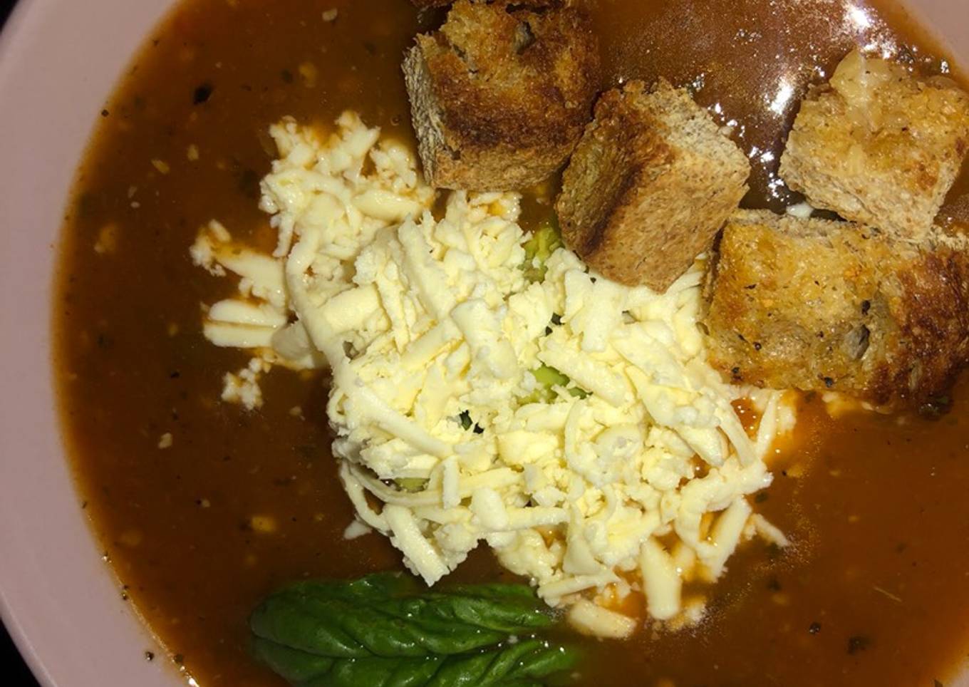 Sopa de tomate y albahaca 🍅🌱