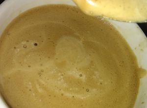 Una foto de Secreto para un café espumoso