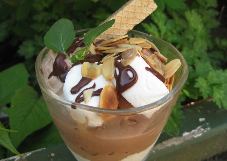 Step-by-Step Guide to Prepare Homemade Chocolate &amp; Marshmallow Parfait