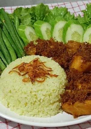 Foto resep 30. Nasi Ayam Goreng Lengkuas