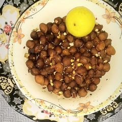 A picture of Quick chana chat.