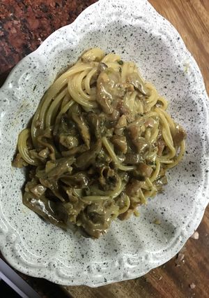 Una foto de Spaghettoni ai funghi porcini 🦀