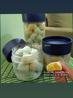 Foto resep 10. Premium Snow White Cookies a.k.a Putri Salju Lumerrrrr