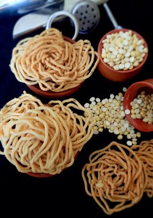 A picture of Murukku.
