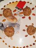 Gur gond k laddu/Edilble gum jaggery balls
