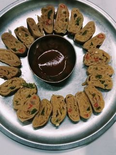 वेजिटेबल स्प्रिंग रोल (vegetable spring roll recipe in hindi) रेसिपी मुख्य फोटो
