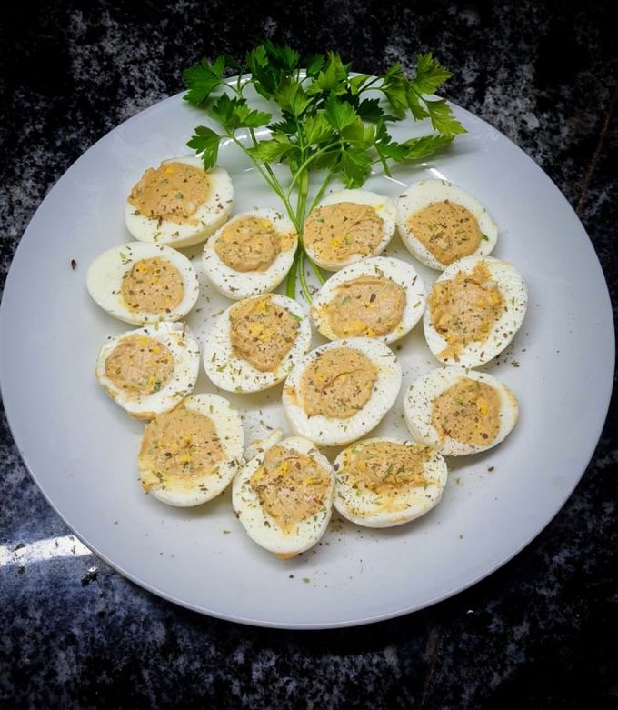 Una foto de Huevos rellenos