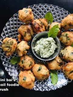 முருங்கை கீரை போண்டா செய்முறை முக்கிய புகைப்படம்