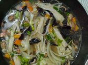 Gambar jamur merang dan enoki