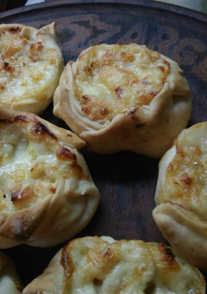 Una foto de Canastitas de pollo y muzarella