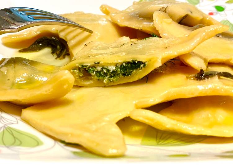 Recipe of Super Quick Homemade Spinach &amp; Riccota Cheese Ravioli with Lemon Butter Sauce