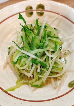 Hình của món Su su xào ngưu bàng.