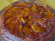 Una foto de tarta invertida