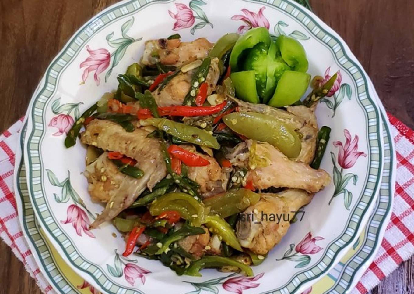 Oseng Ayam Tomat Ijo