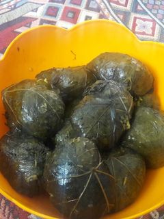 عکسی از دستور دلمه برگ مو