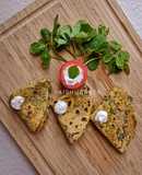 Methi, Tomato and Red chilli Pickle Thepla